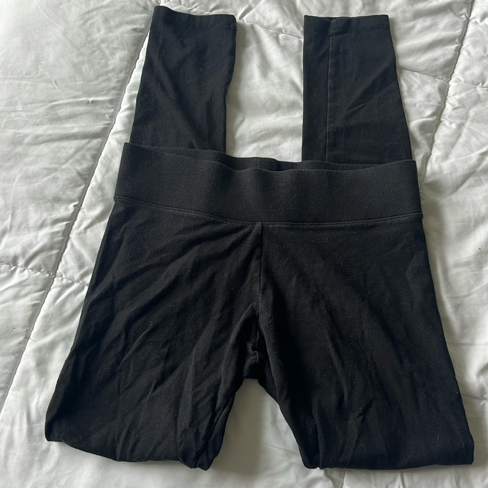 Hue Black Mid-rise leggings
